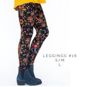 NWT S/M Agnes & Dora leggings